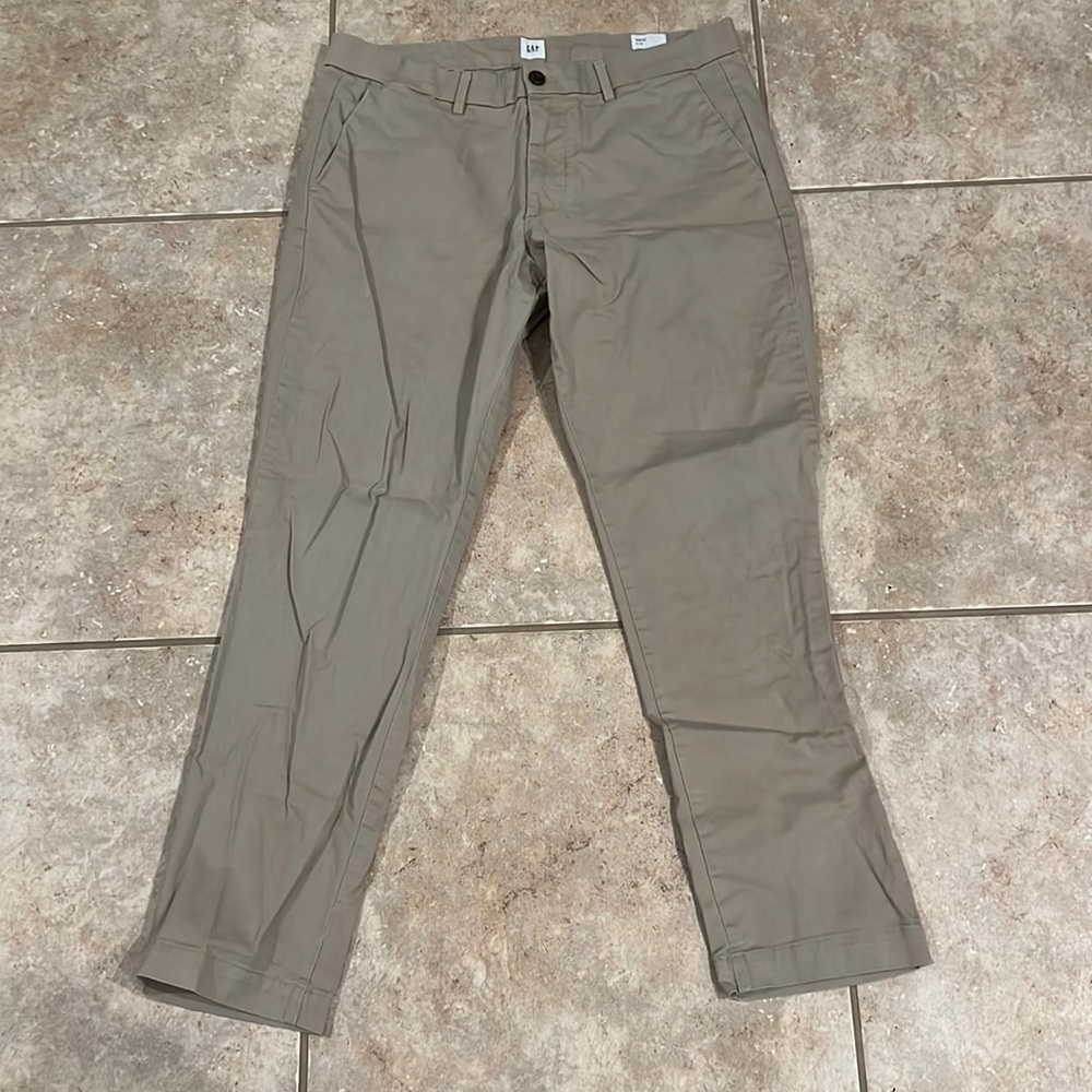 Gap khaki pants. 33”x30”